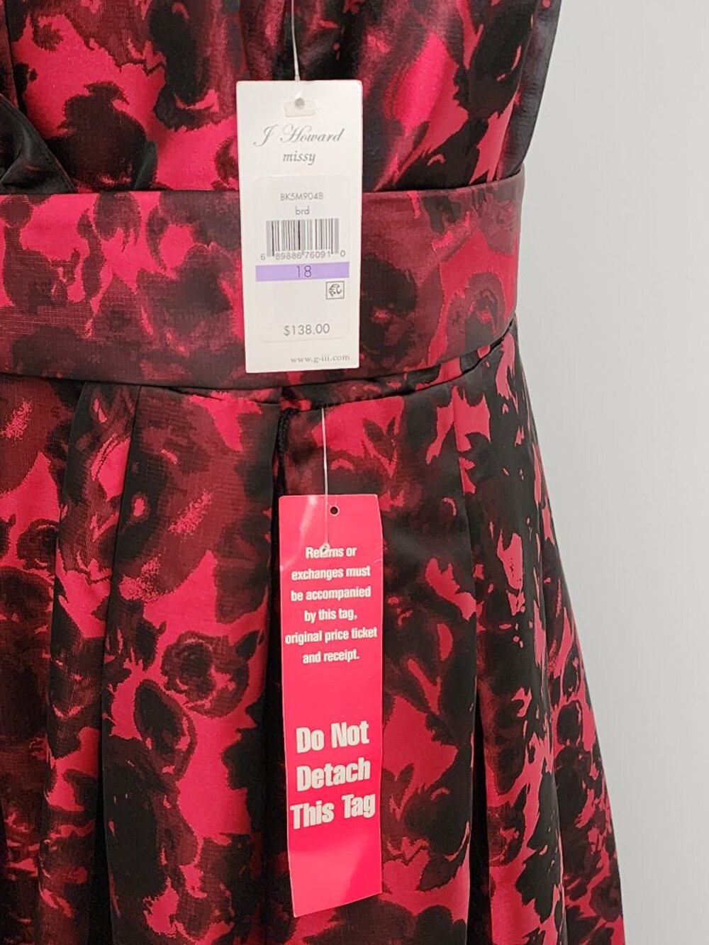 J Howard Red and Black Ruffle Floral Dress . Size 18. New with Tags. - Picture 5 of 10